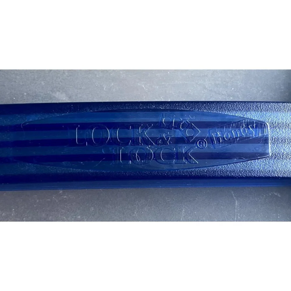 Lock N Lock Cupcake Cake Carrier Holder Egg Storage Container Blue HLS1040